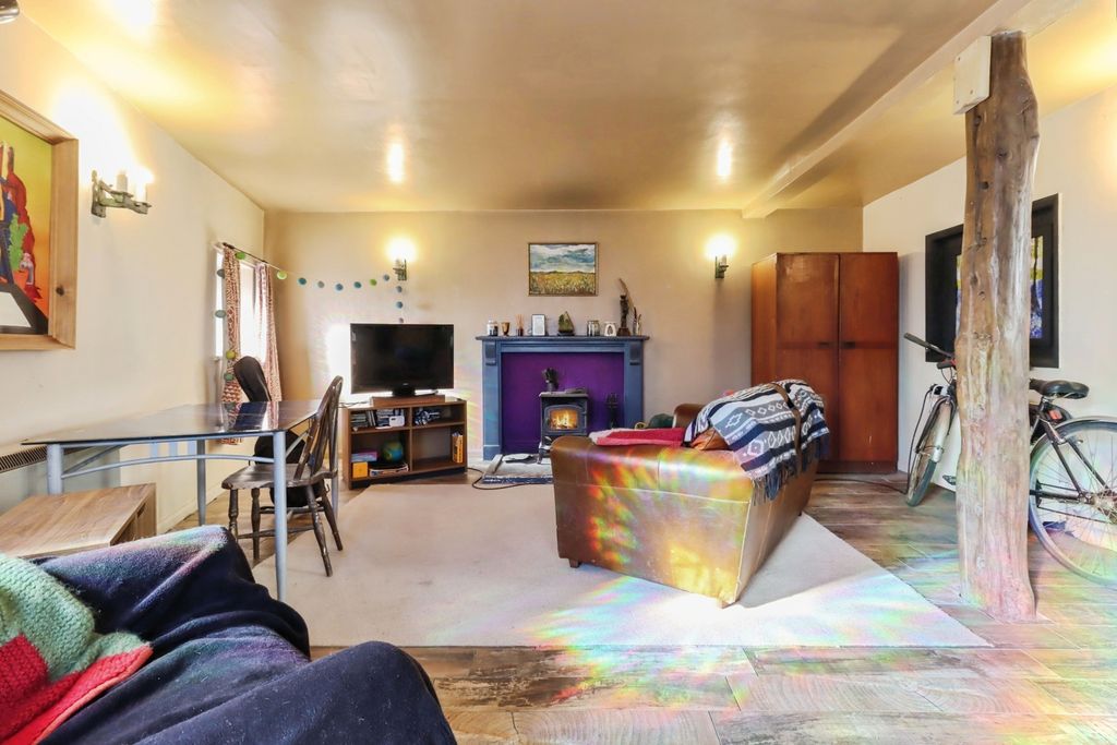 Property photo 3 of 12 Living/Dining Room