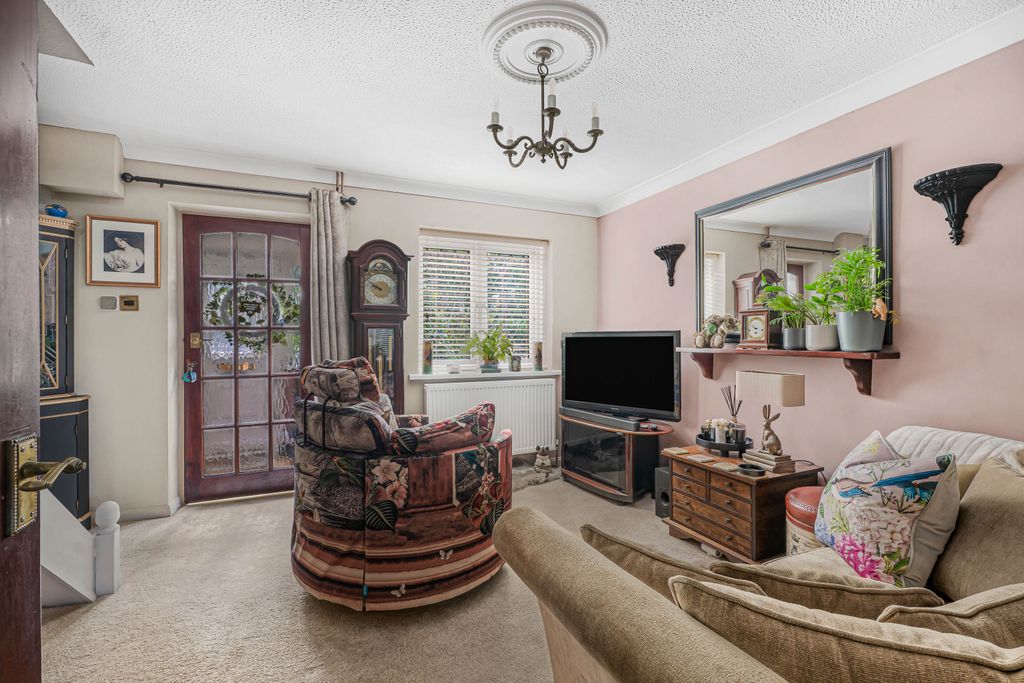 Property photo 2 of 22