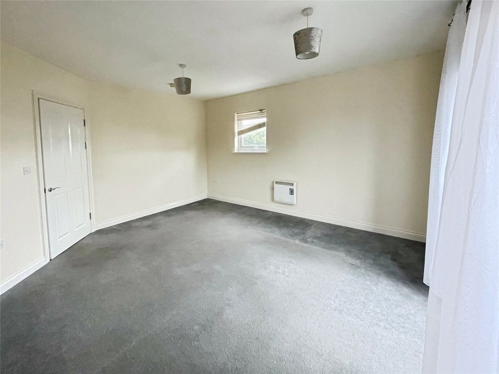 Property photo 2 of 14 Picture No. 06