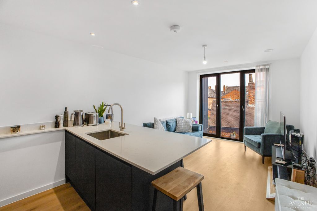 Property photo 2 of 10 4136145