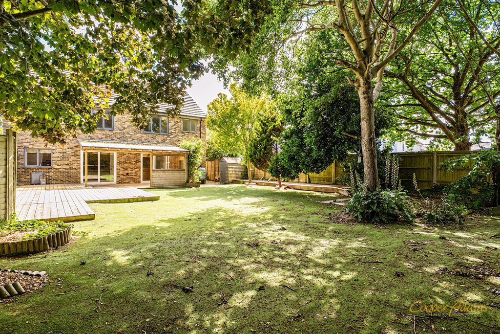 Property photo 2 of 19 Rear Garden