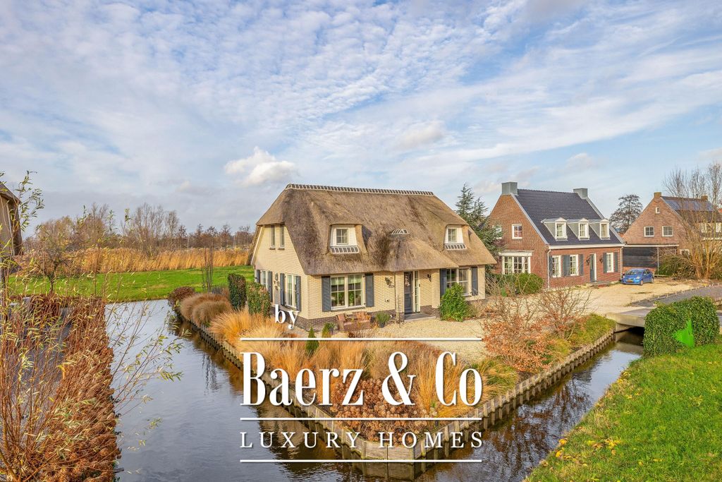 Property photo 1 of 77