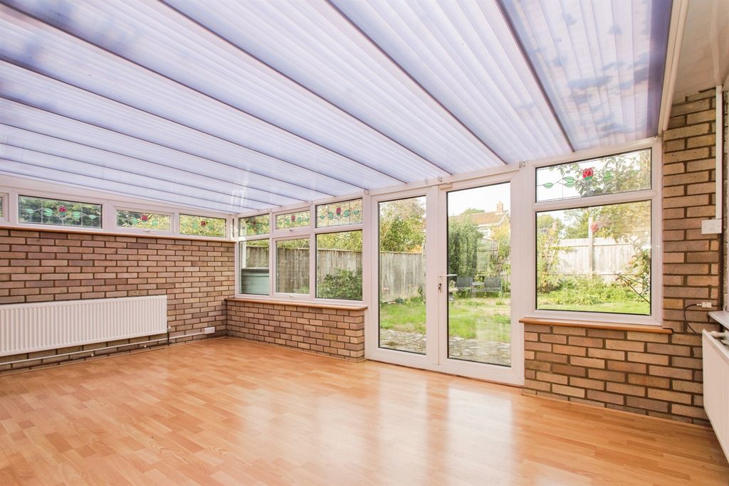 Property photo 3 of 13 Conservatory