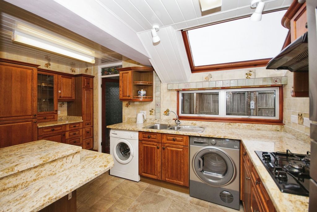 Property photo 3 of 17 Photography