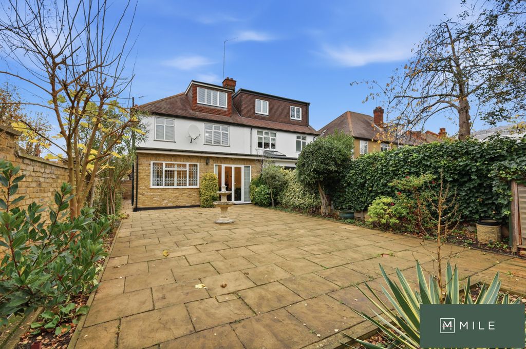 Property photo 3 of 20