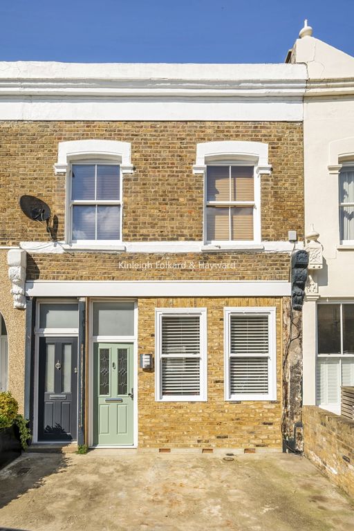 Property photo 1 of 8 F93F5E51-d95B-48d6-8