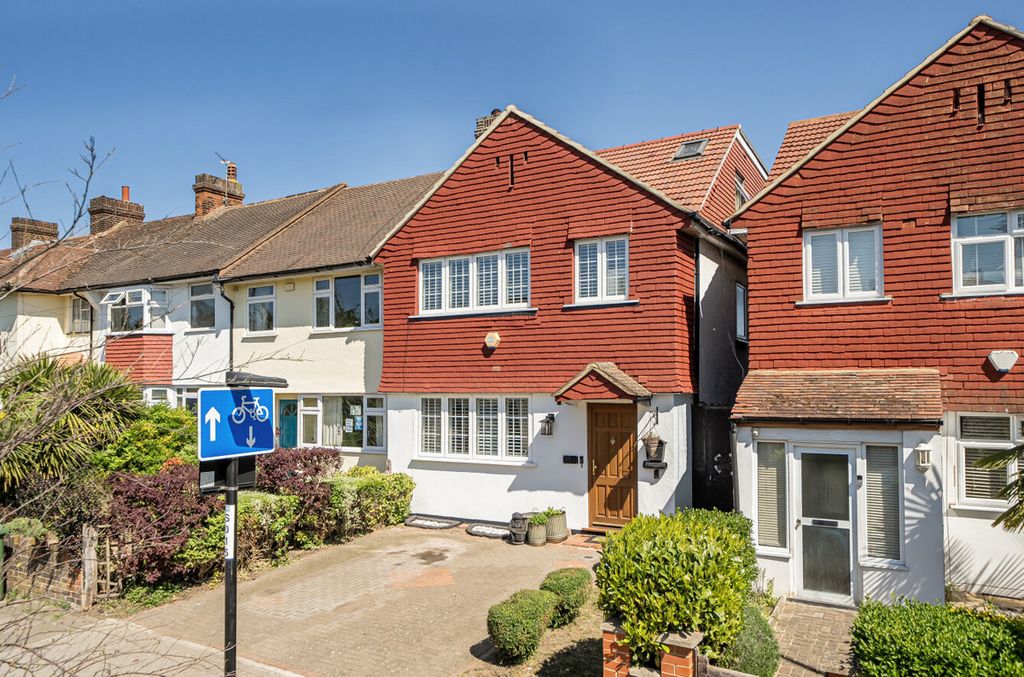 Property photo 1 of 25