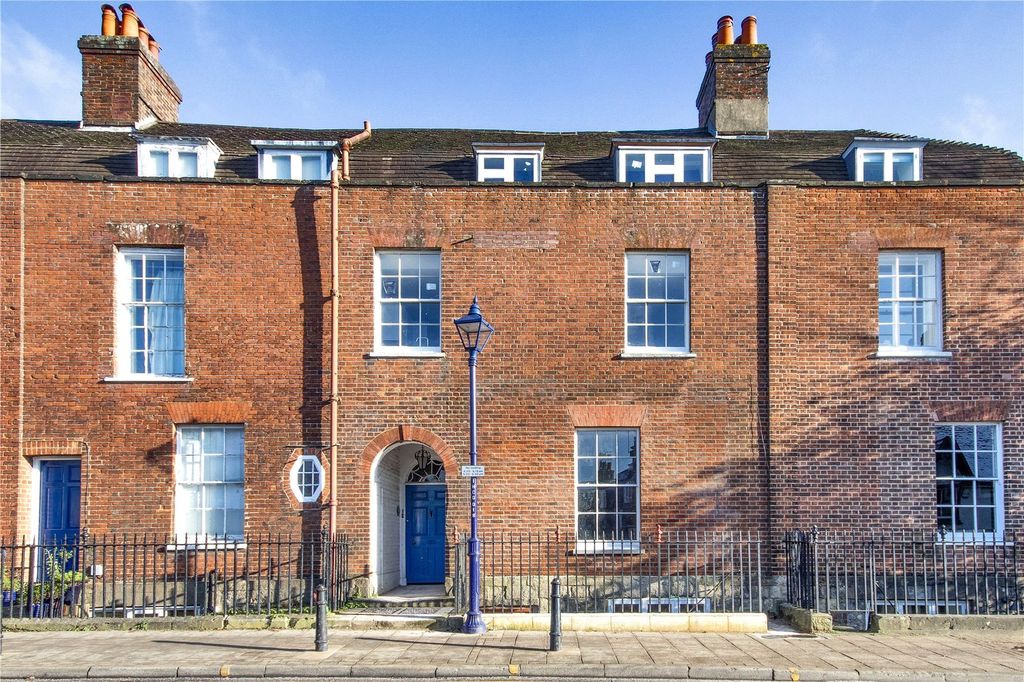 Property photo 1 of 8 Front Elevation