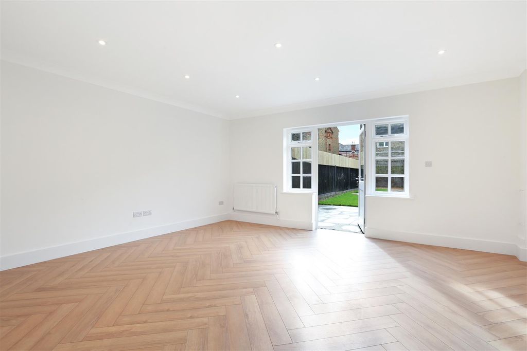 Property photo 2 of 11 Ach_0460.Jpg