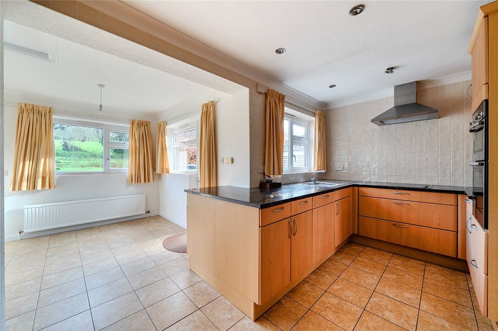 Property photo 3 of 19 Picture No. 04