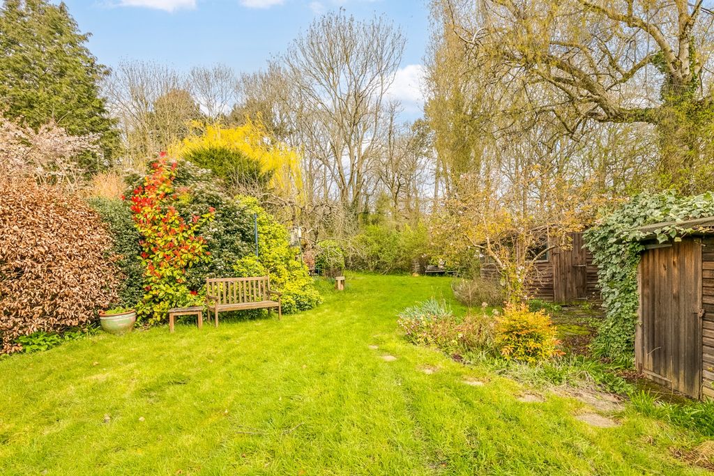 Property photo 3 of 29 4895415