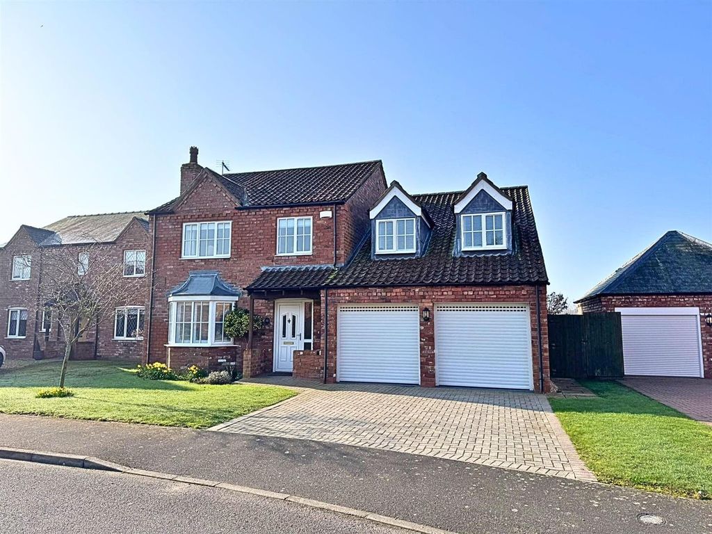 Property photo 1 of 29 Outside