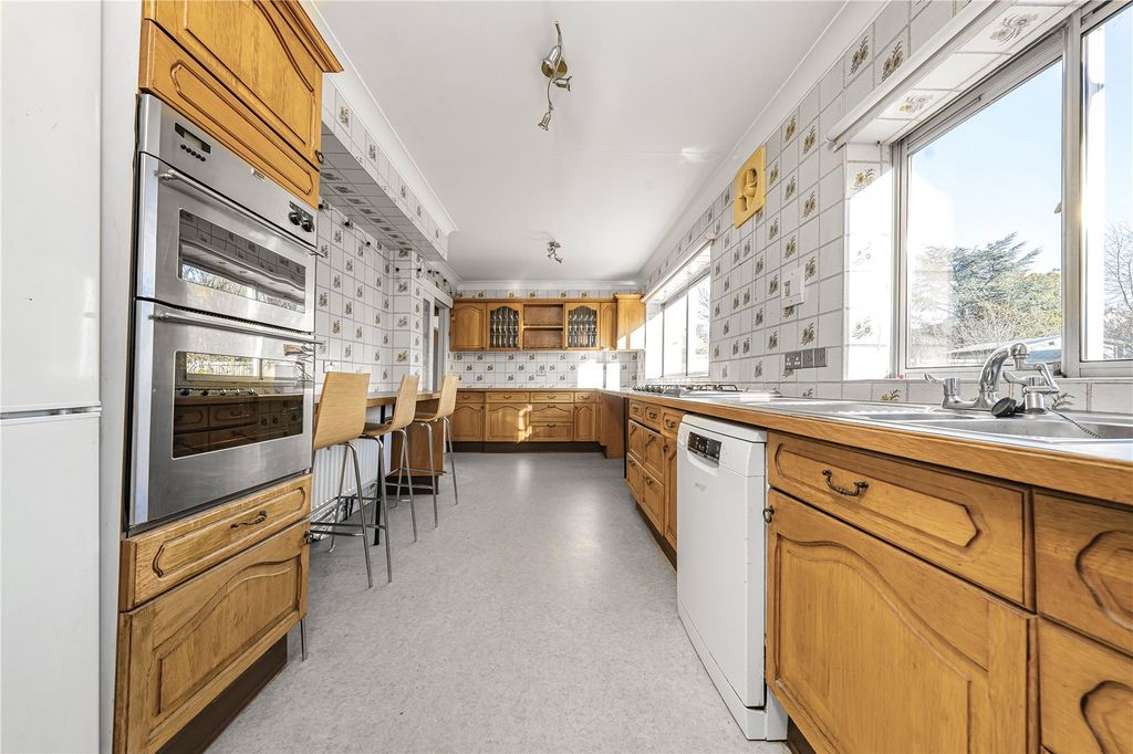 Property photo 3 of 17 Picture No. 06