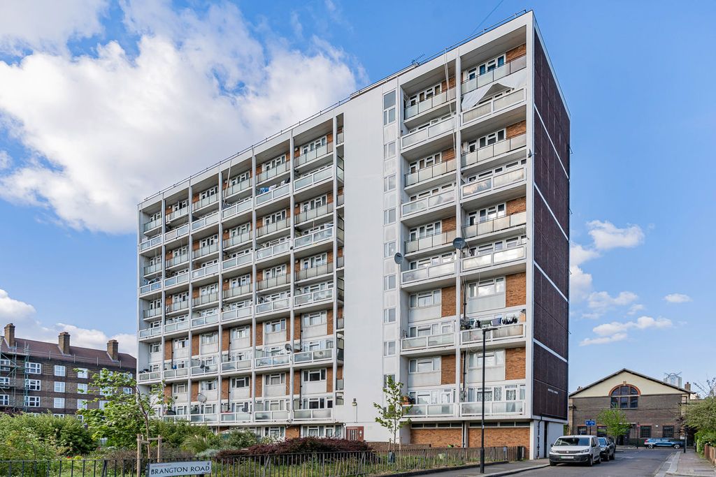 Property photo 1 of 21 Exterior