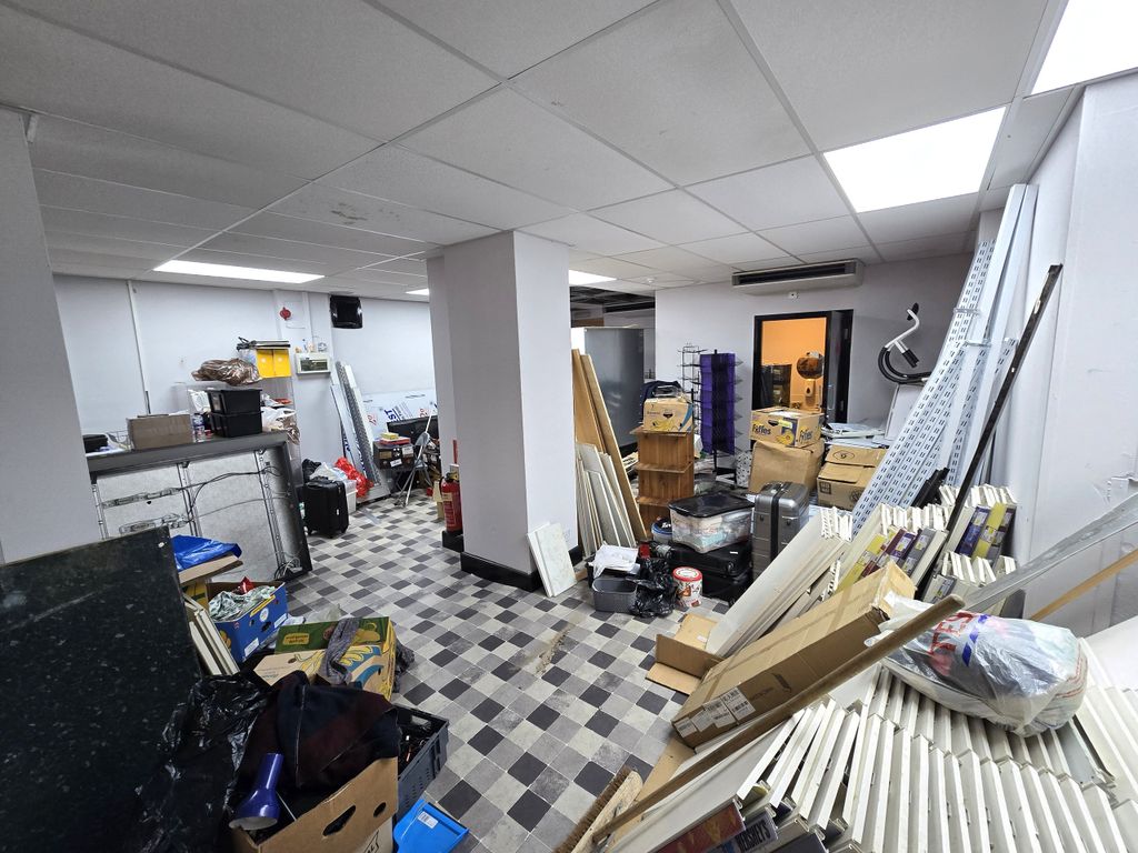 Property photo 2 of 9 2