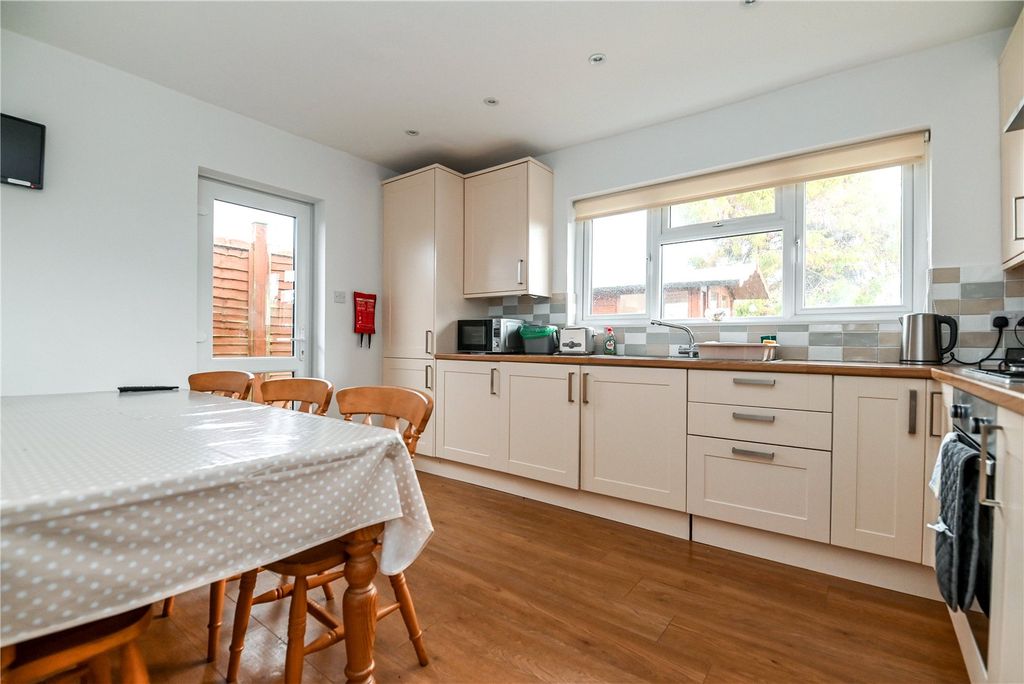 Property photo 3 of 15 Picture No. 22