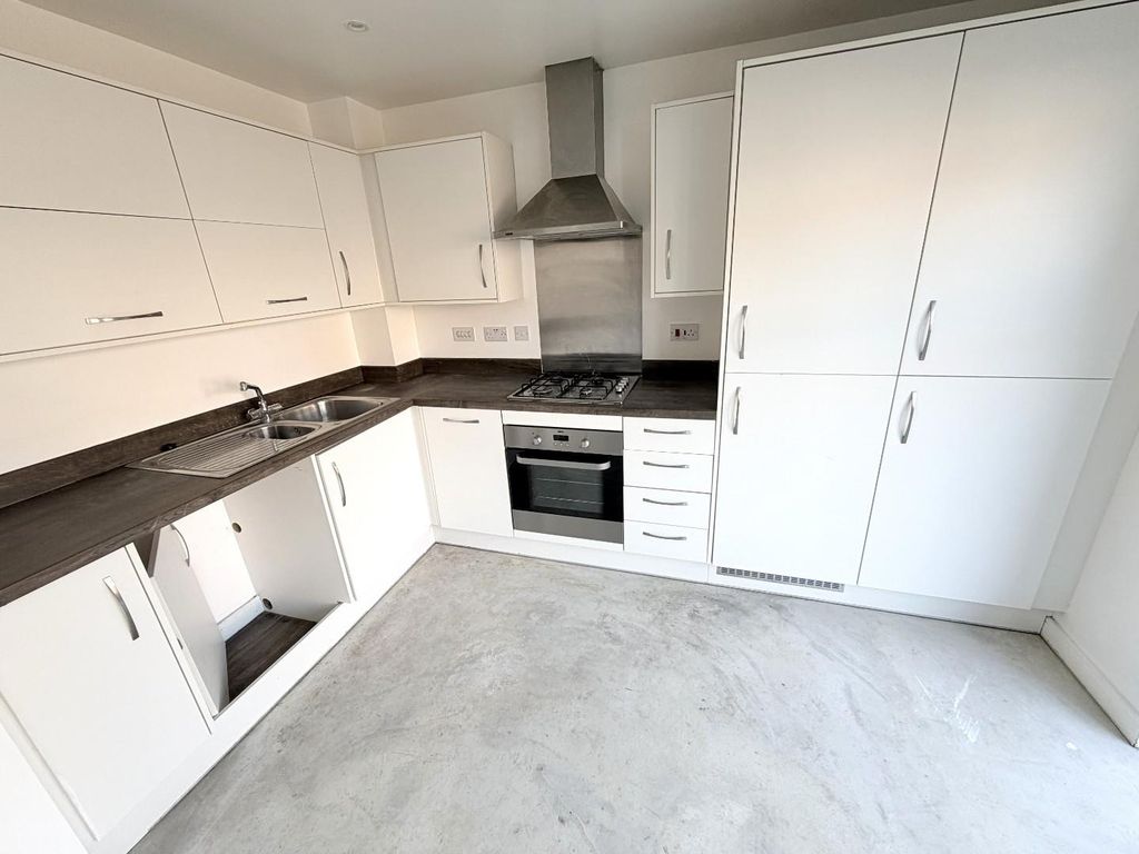 Property photo 2 of 16 Kitchen/Diner