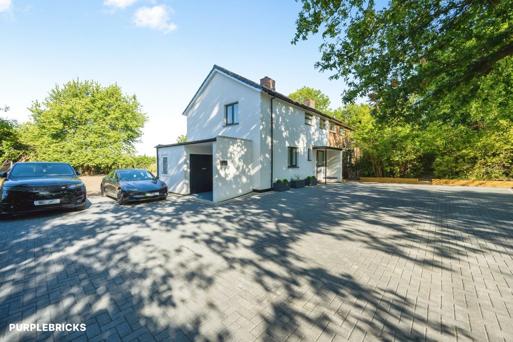 Property photo 3 of 37
