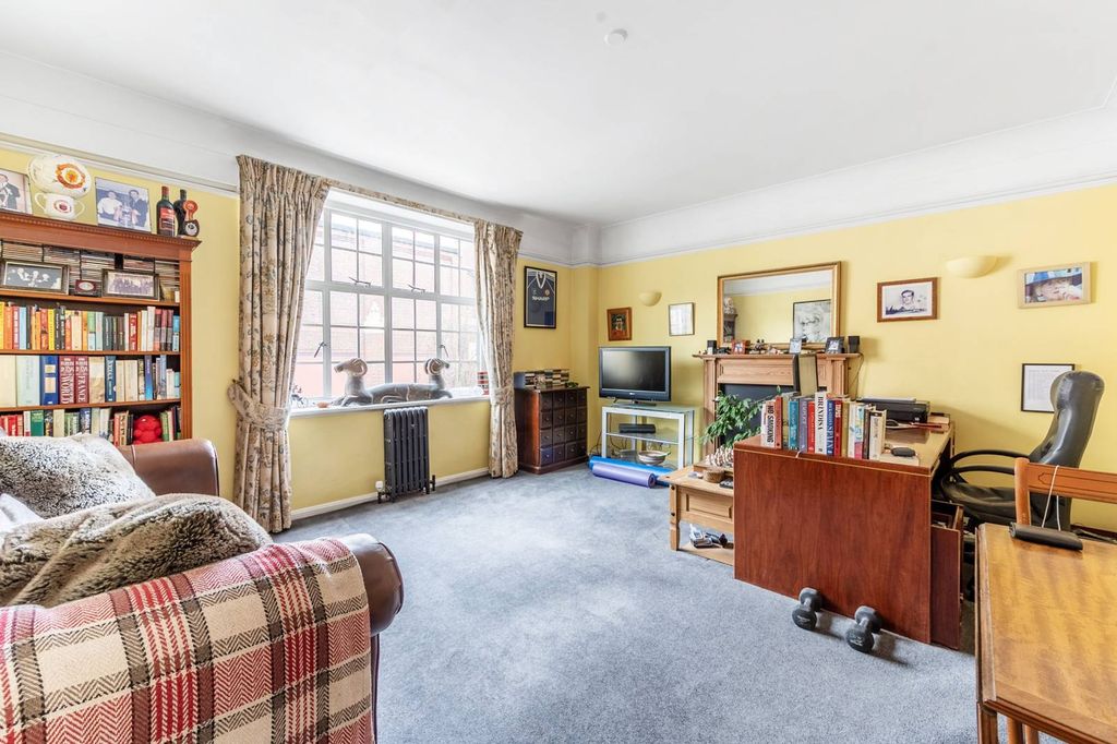 Property photo 2 of 7