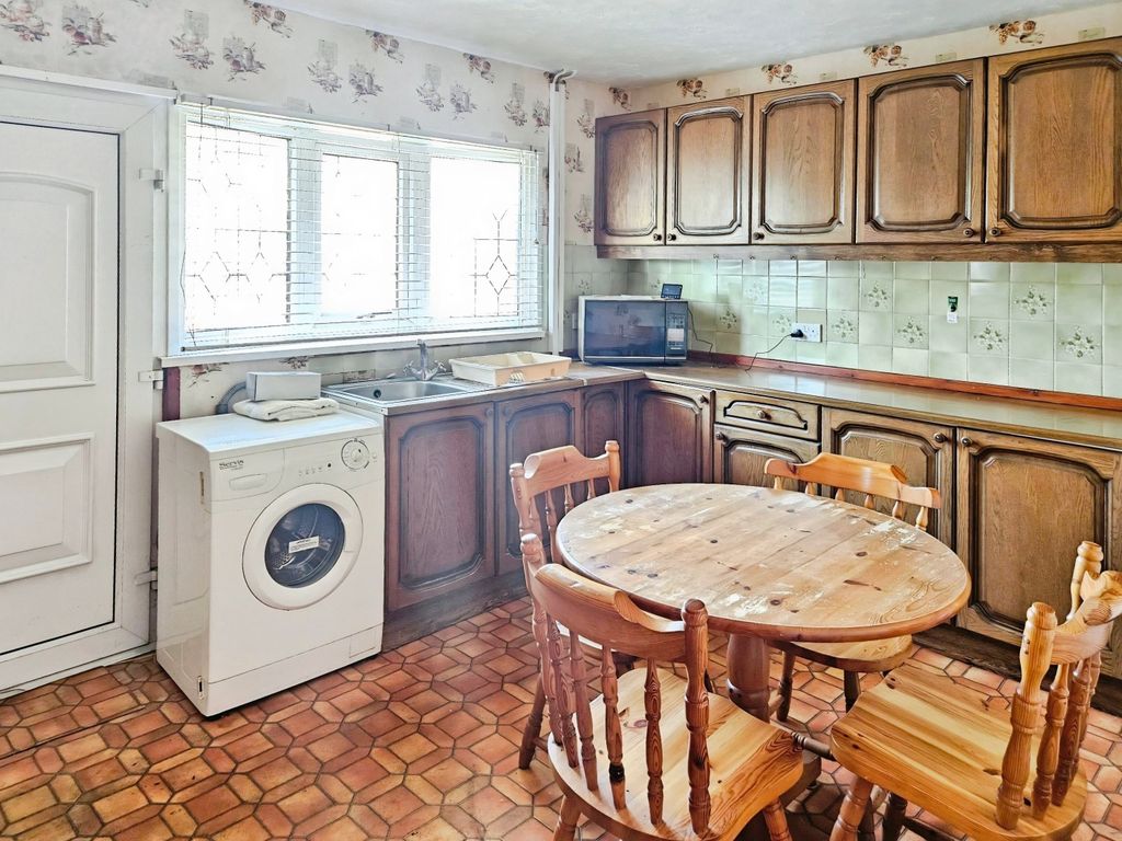 Property photo 2 of 12 Kitchen-Diner