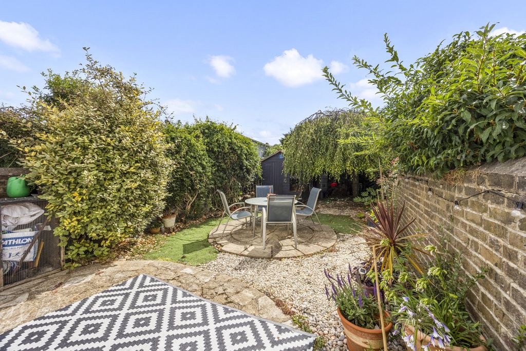 Property photo 3 of 18