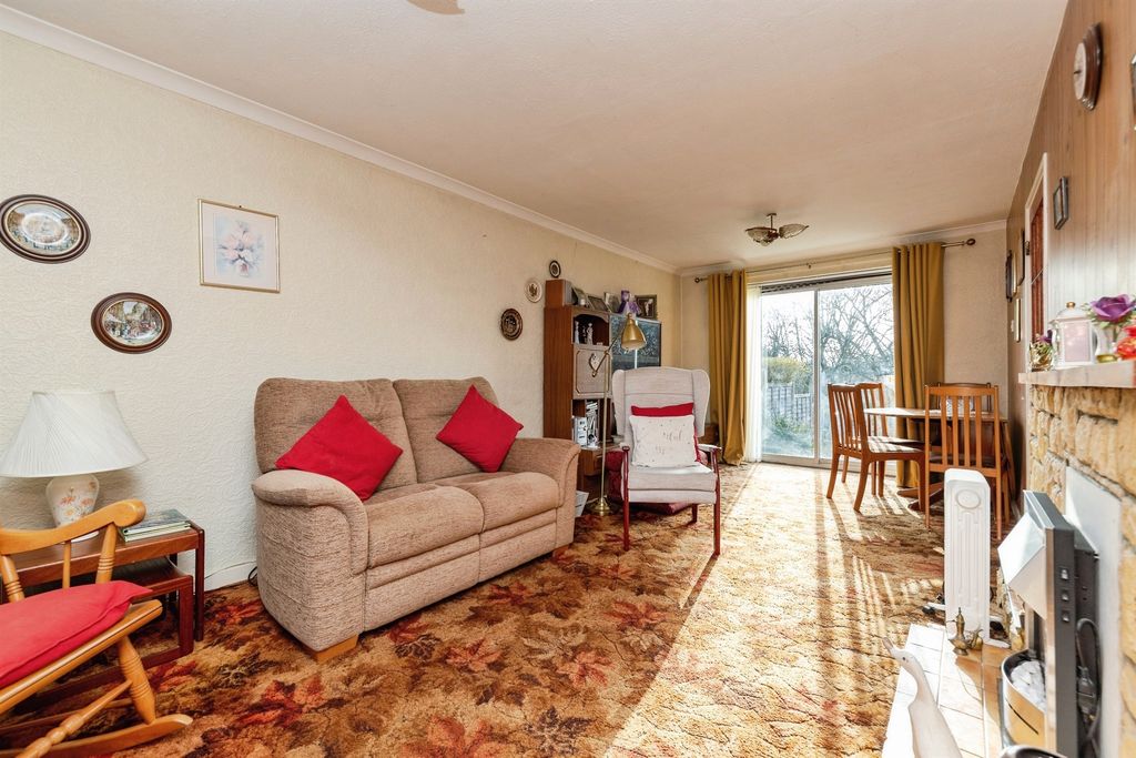 Property photo 2 of 15