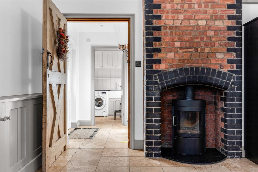 Property photo 3 of 45 Internal-17.Jpg