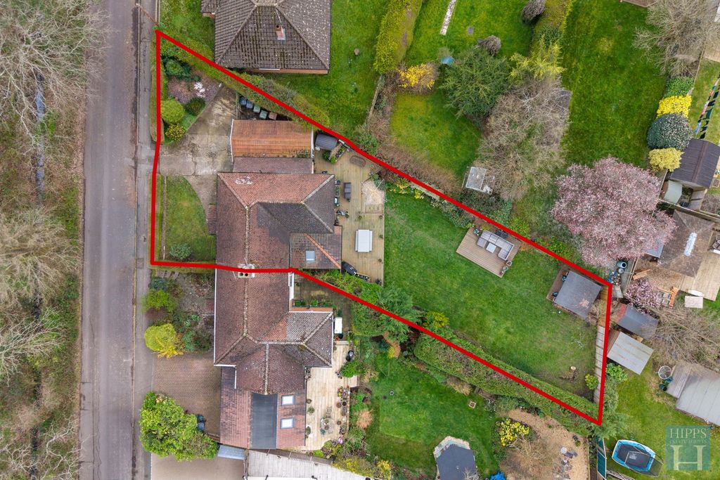 Property photo 2 of 26