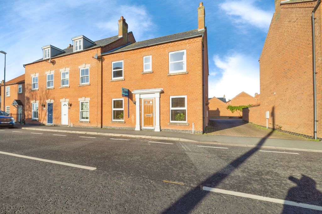 Property photo 1 of 18 Bf4A6376