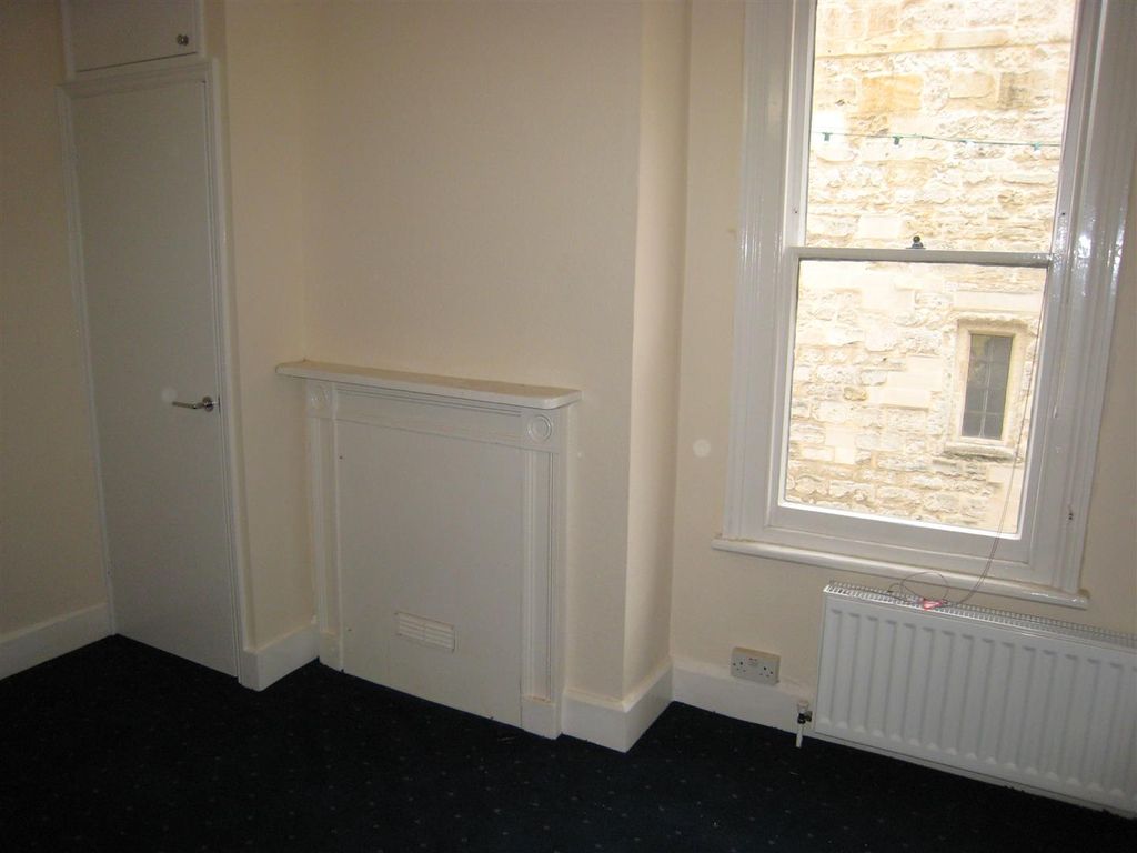 Property photo 2 of 3