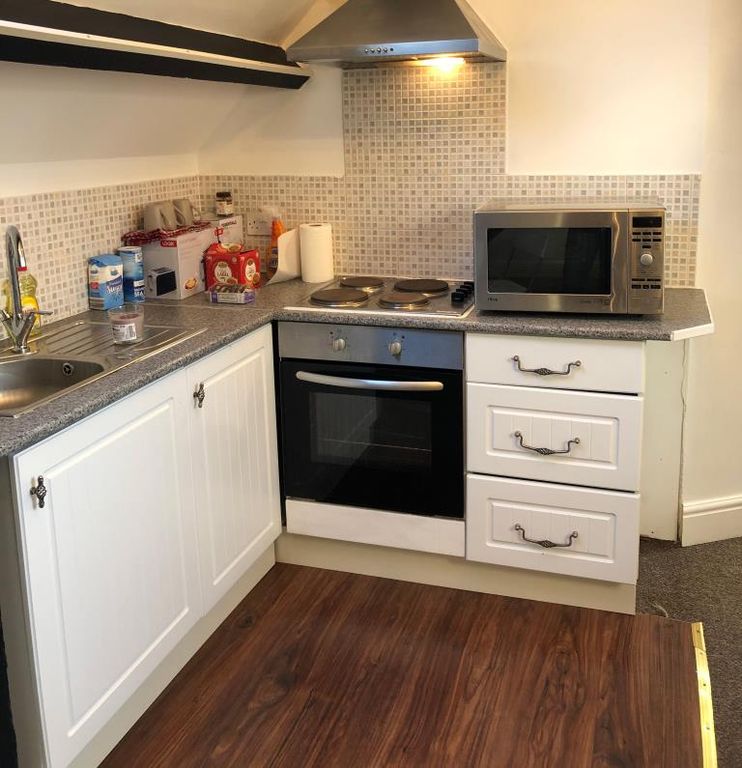 Property photo 3 of 5 Kitchen