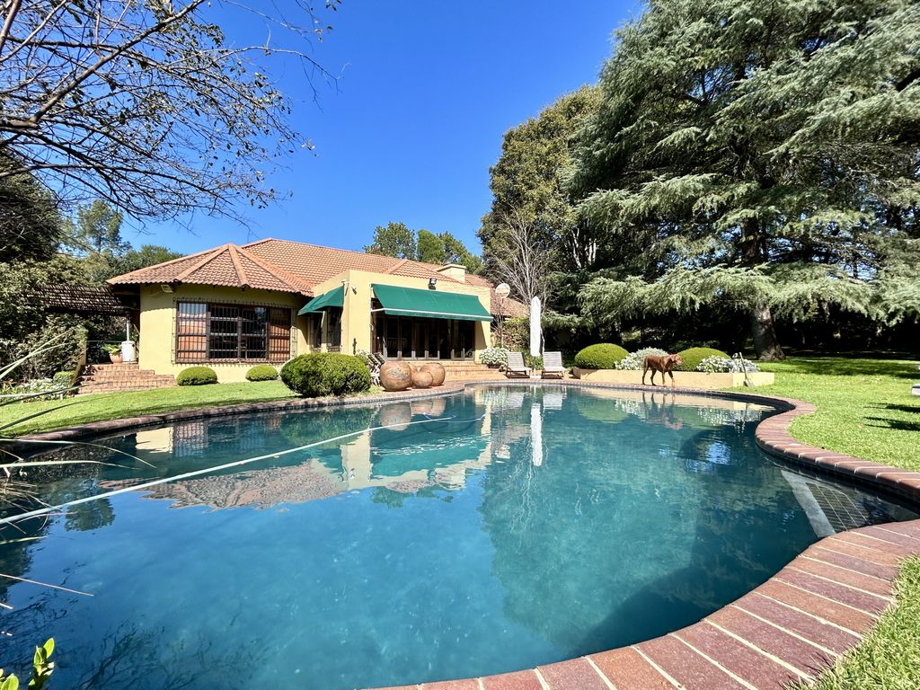 Property photo 2 of 38
