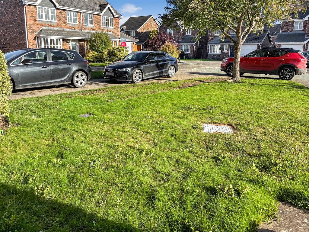 Property photo 3 of 3