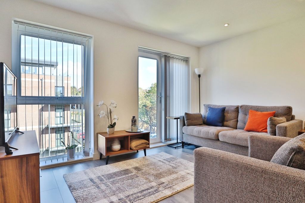 Property photo 2 of 12 Reception