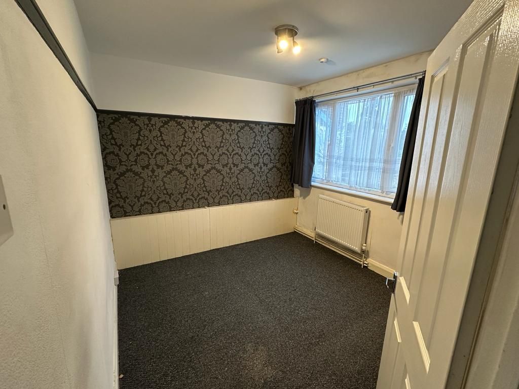 Property photo 2 of 3