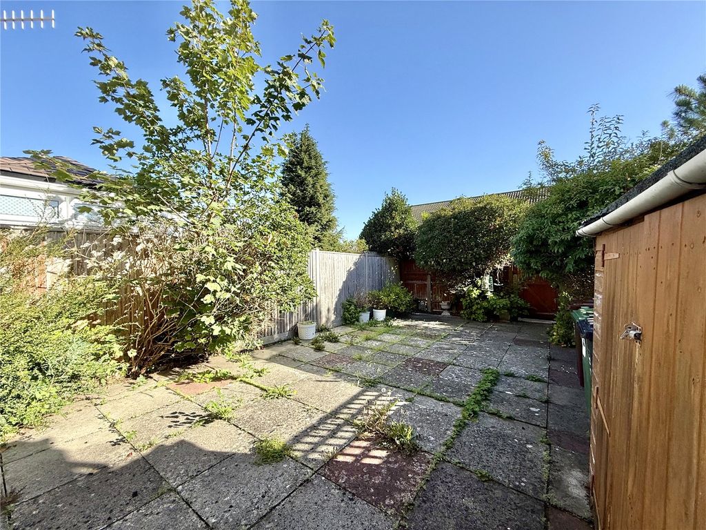 Property photo 3 of 15 Picture No. 16