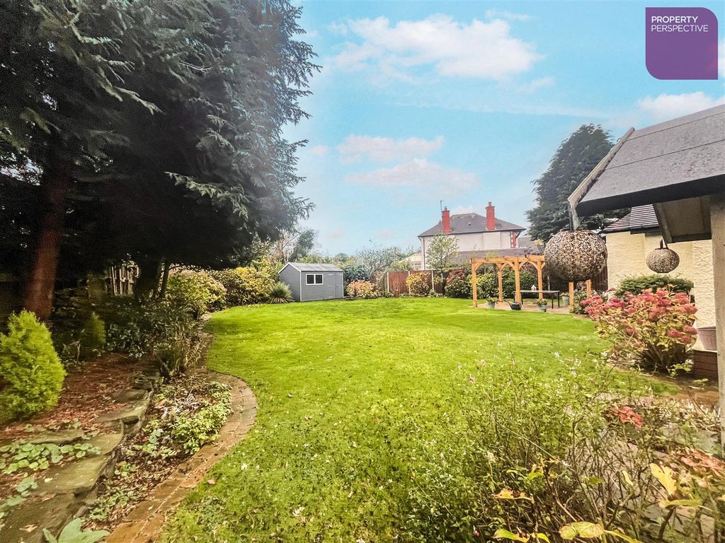 Property photo 3 of 17 Tlc_4E8ce0B1-F2Da-4431-865E-cc6F04528F31_45Be22F.J