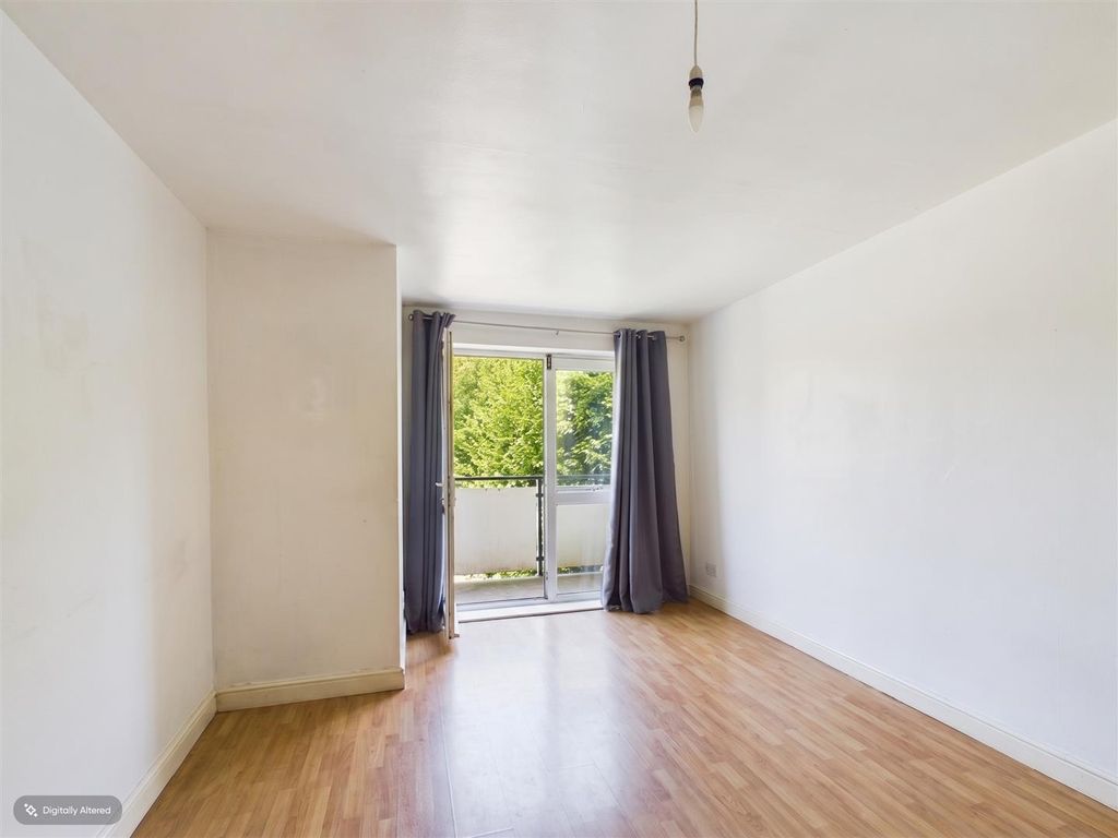 Property photo 2 of 6 Cam03827G0-Pr0161-Still003-001.Jpg
