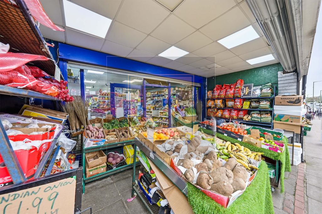 Property photo 3 of 21