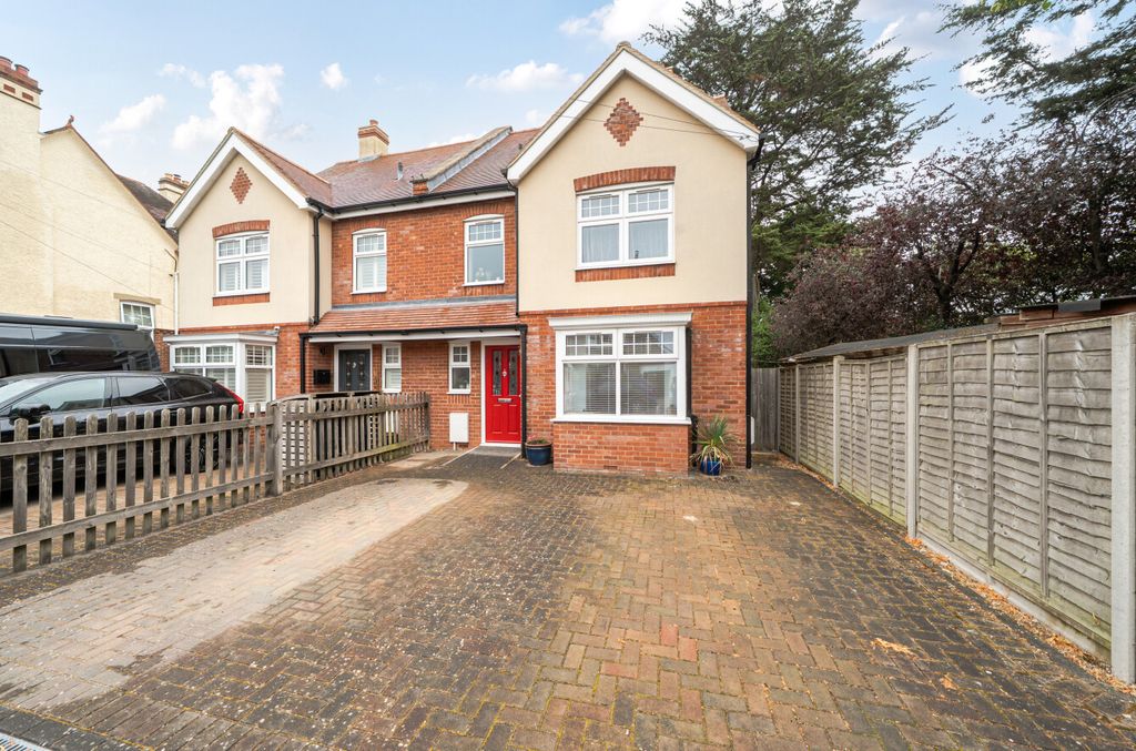 Property photo 1 of 16 1501569-17-6A7201...