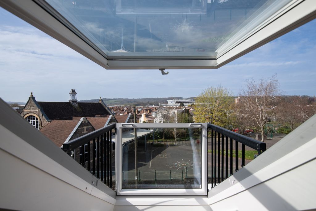 Property photo 1 of 46 Balcony