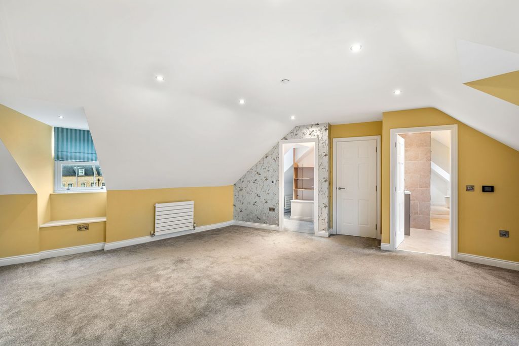 Additional image 30 of 6 bed end terrace house for saleShelley Place, The Colosseum, Lincoln LN1