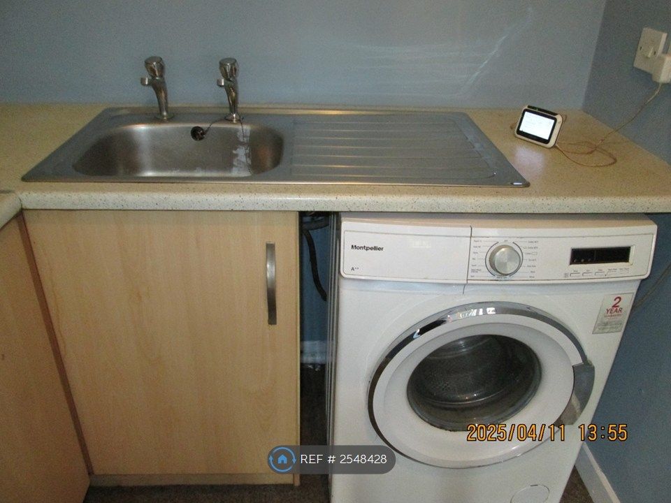 Property photo 1 of 3