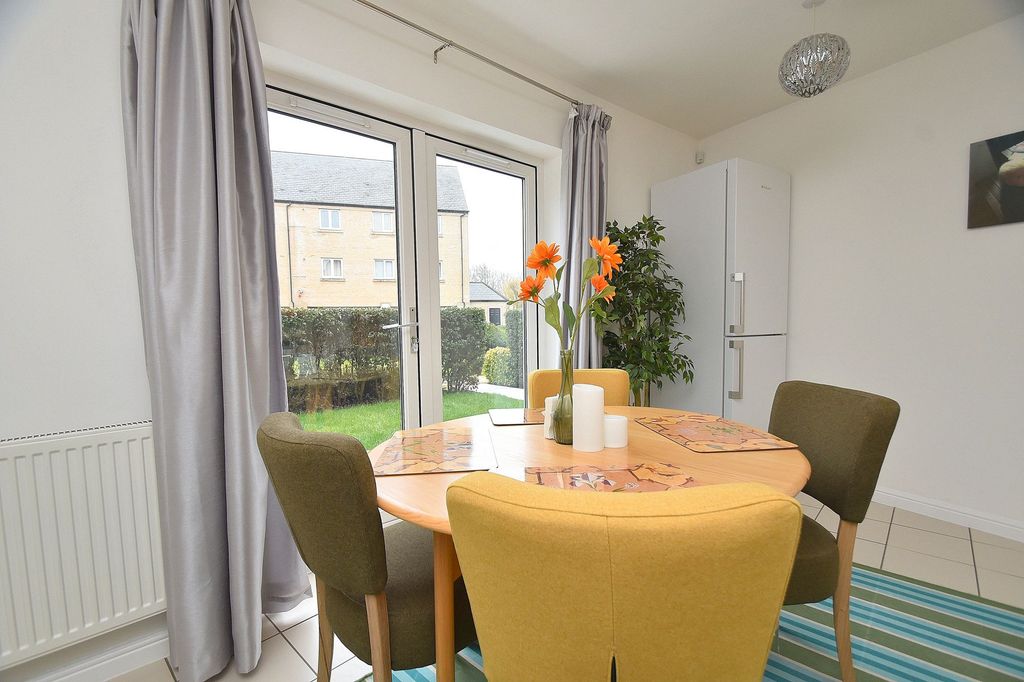 Property photo 3 of 23