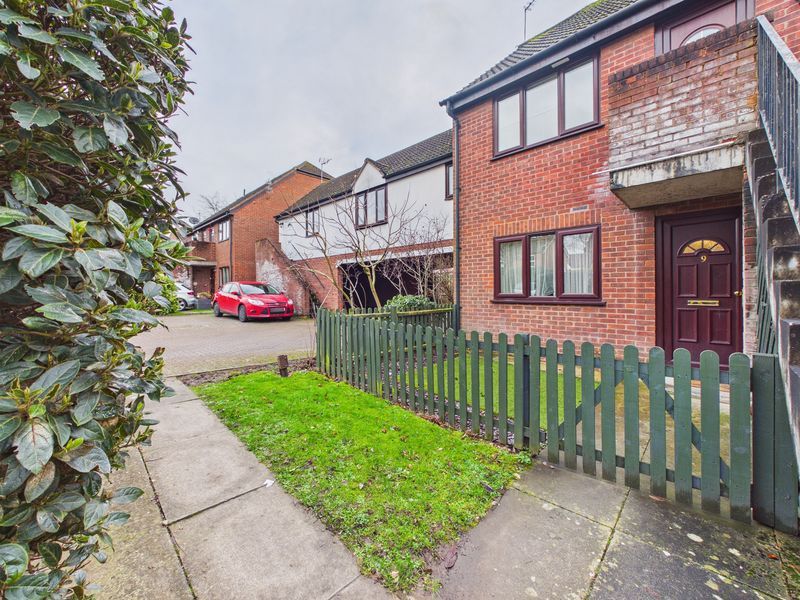 Property photo 1 of 8 Front