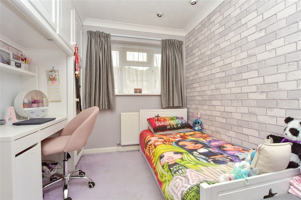 Property photo 1 of 11 Bedroom 2