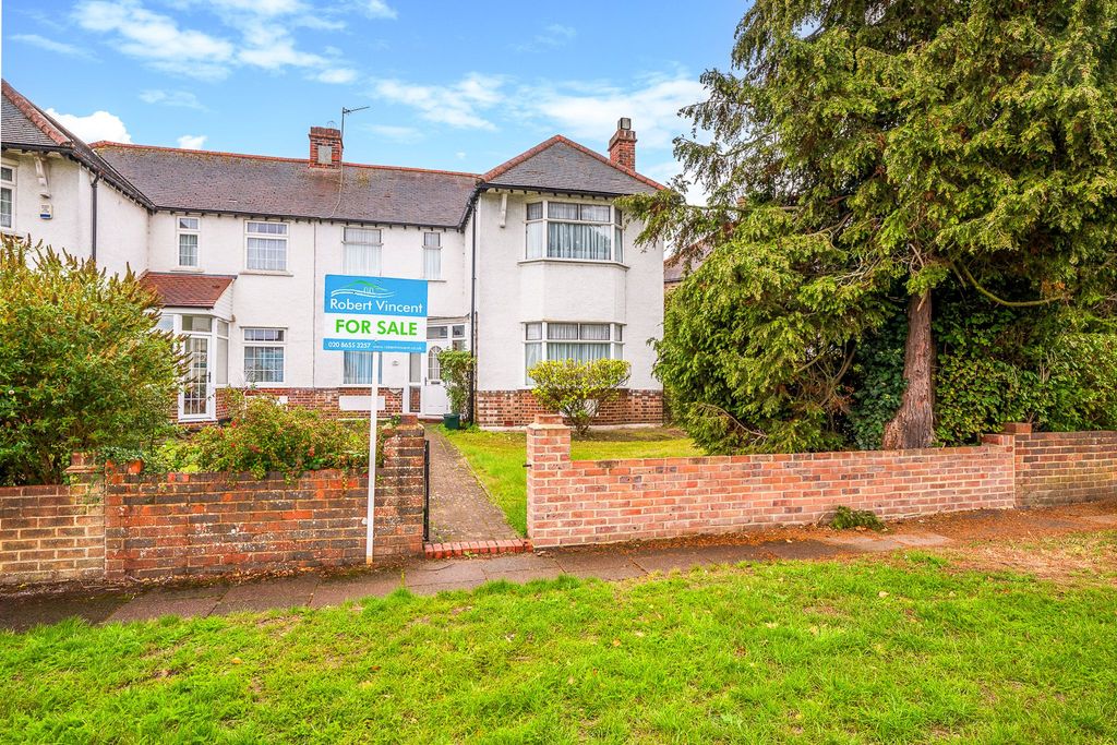 Property photo 1 of 24