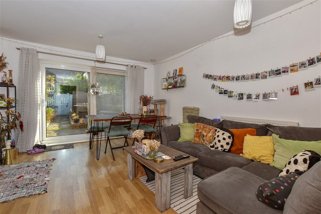 Property photo 2 of 9 Lounge/Diner