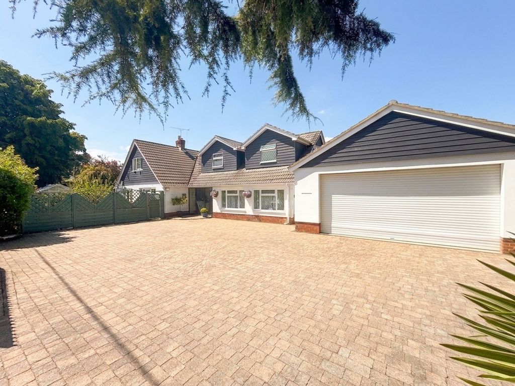 Property photo 1 of 32