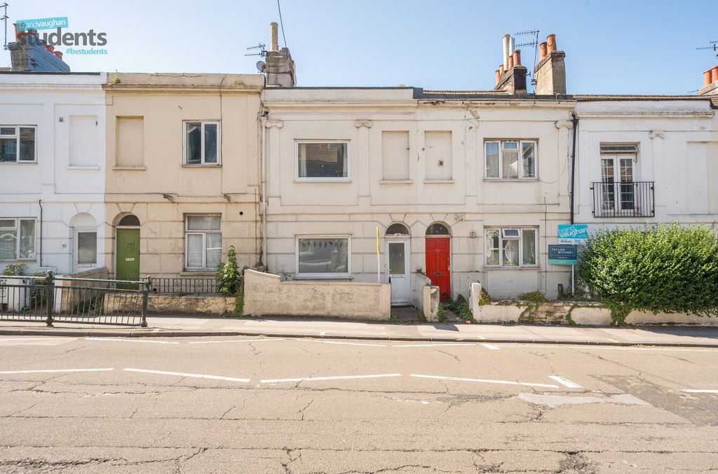 Property photo 1 of 11 901B44B1-Ea8B-4Ff...